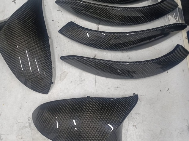 BMW M4 Ayna Kapağı ve İç Trim Carbon Çalışması