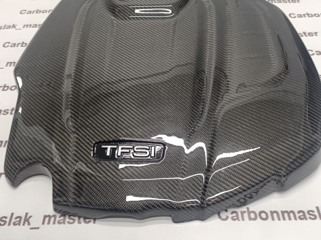 Audi A4 Motor Kapağı Carbon Çalışması